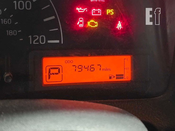 2016-nissan-nv200-image-13
