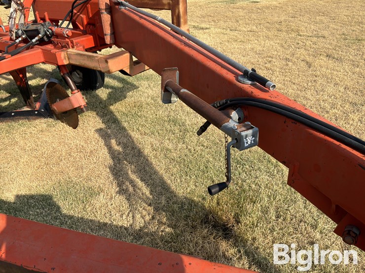richardson-ae-4-30-4-6x5-sweep-plow-w/sunflower-pickers-image-12