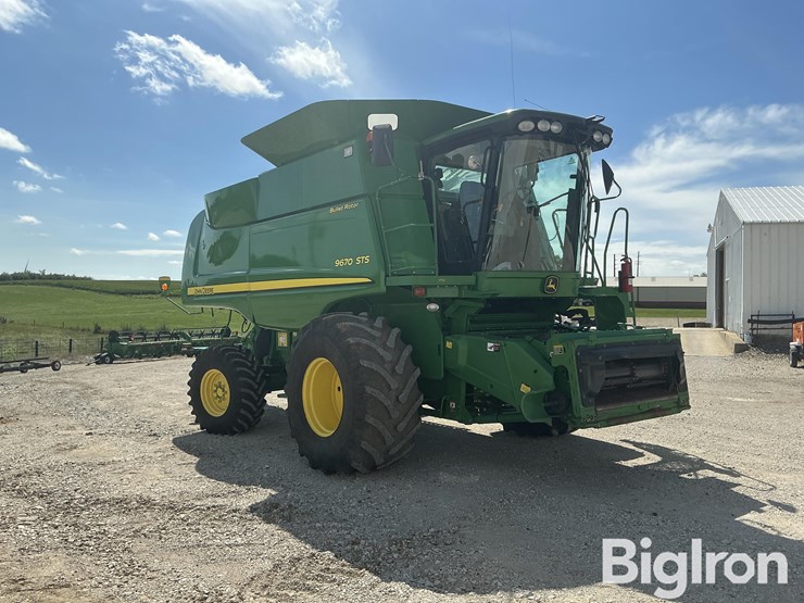 2010-john-deere-9670-sts-4wd-combine-image-3