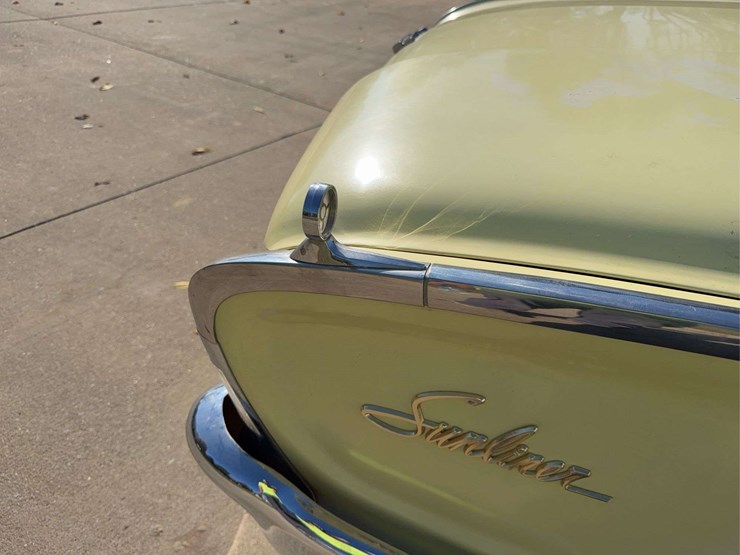 1960-ford-sunliner-image-28