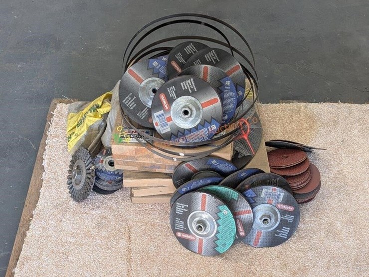 assorted-abrasive-discs-&-blades-image-1