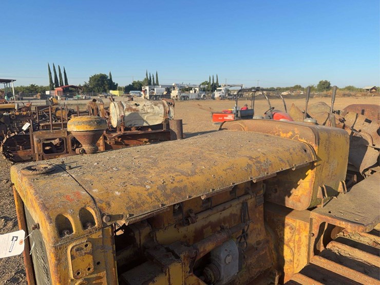 caterpillar-thirty-image-19