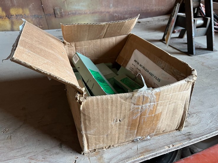 #2023-•-box-of-files-image-4