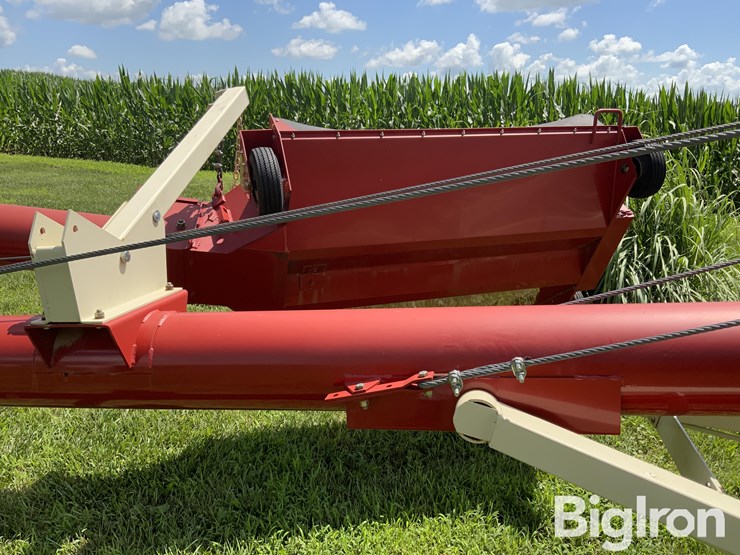 buhler-/-farm-king-1070-swing-away-hopper-auger-image-18