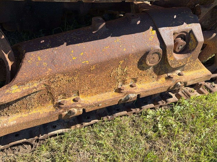 caterpillar-2-ton-image-32