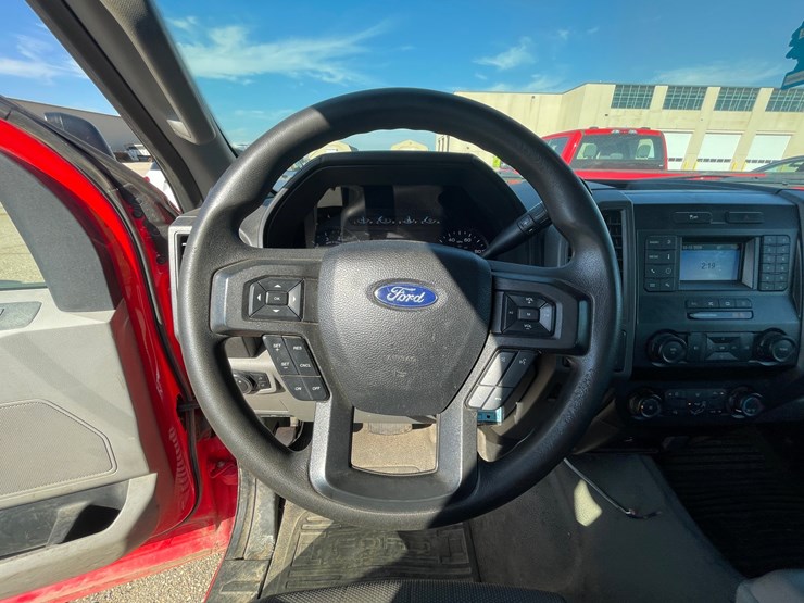 #1524-•-2021-ford-f-250-xl-pickup-truck-(has-wi-title)-image-14