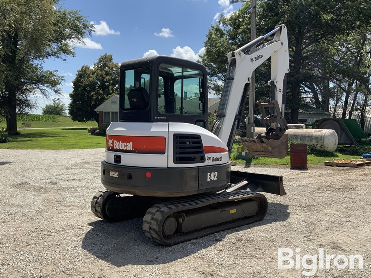 2011-bobcat-e42-mini-excavator-image-5