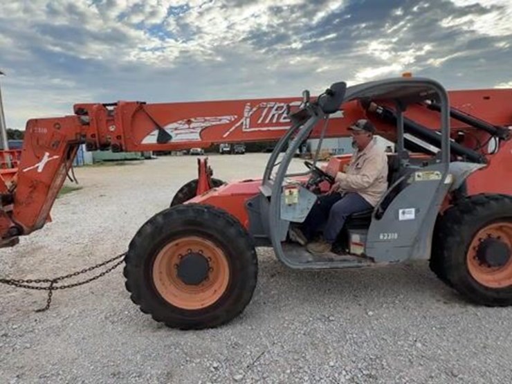 2007-extreme-xrm-1045-10k-4x4-telehandler-image-1