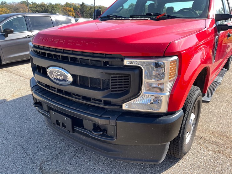 #1523-•-2021-ford-f-250-xl-pickup-truck-(has-wi-title)-image-14