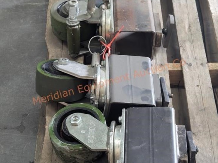 6"-hd-albion-caster-wheels-w/-sb-container-locks-image-2