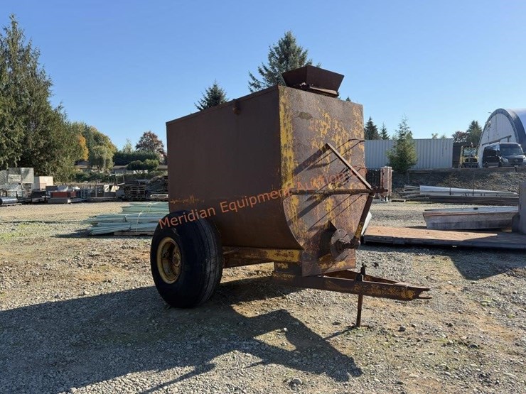 sb-manure-spreader-tank-trailer-image-1