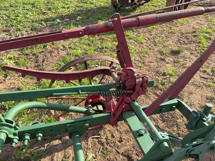 oliver-two-bottom-plow-image-19