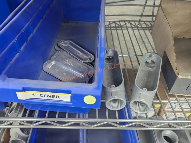 wire-rolling-rack-w/-assorted-electrical-parts-image-16