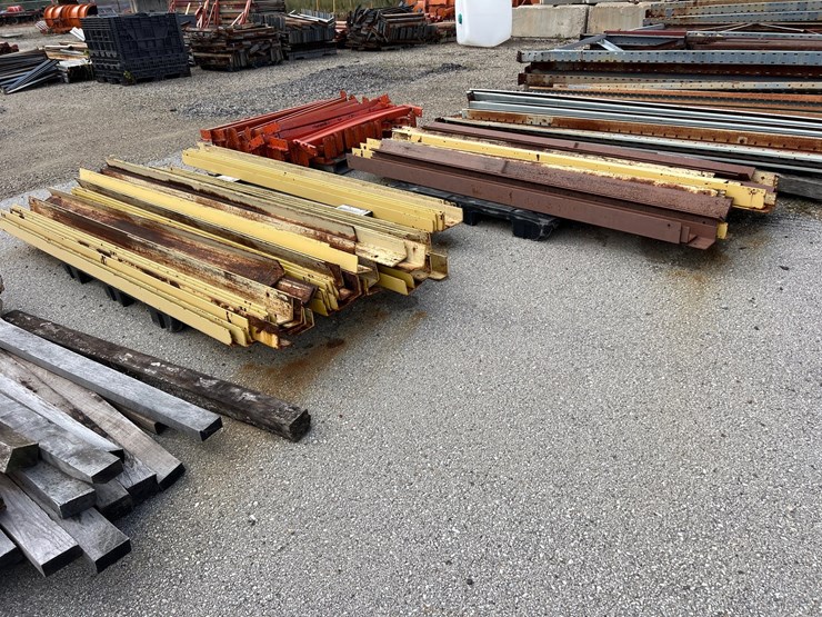 #2103-•-steel-pallet-racking-upright-frames,-cross-beams,-and-more-image-12