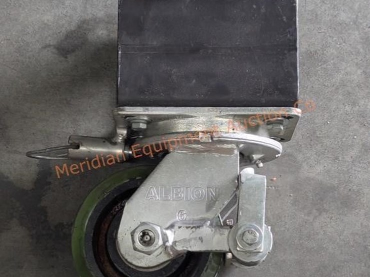 6"-hd-albion-caster-wheels-w/-sb-container-locks-image-12