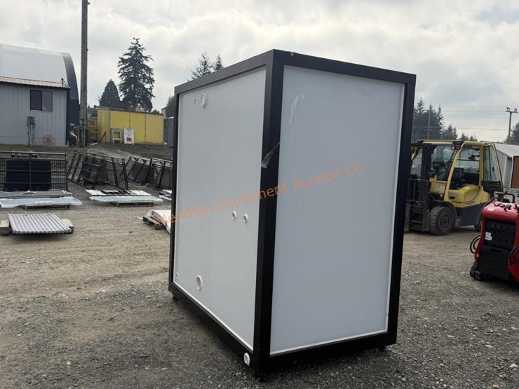 portable-bathroom-w/-shower-image-8
