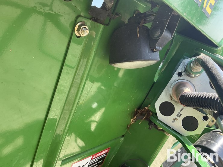 2009-john-deere-606c-6r30-corn-head-w/-head-trailer-image-17