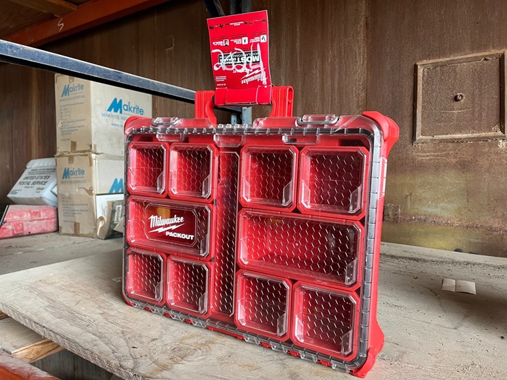 #2024-•-milwaukee-packout-organizer-image-1