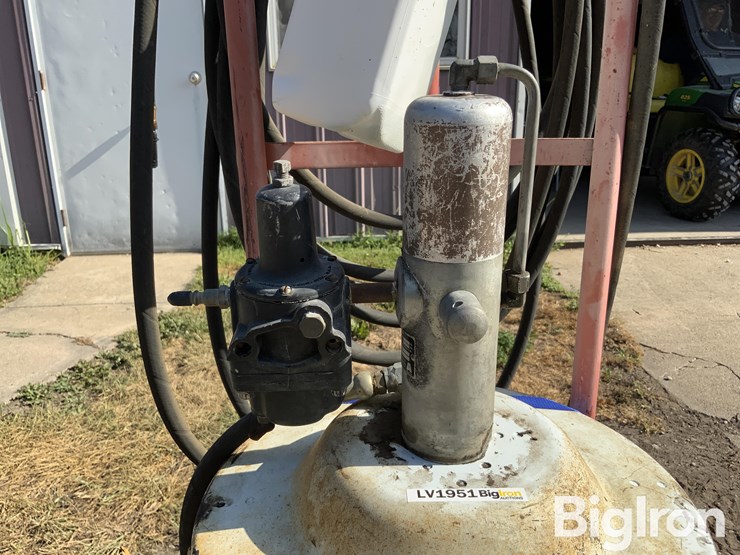 stewart-warner-grease-applicator-image-10