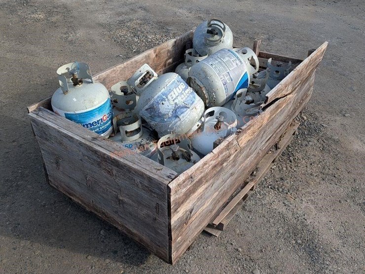~16--propane-tanks-image-1