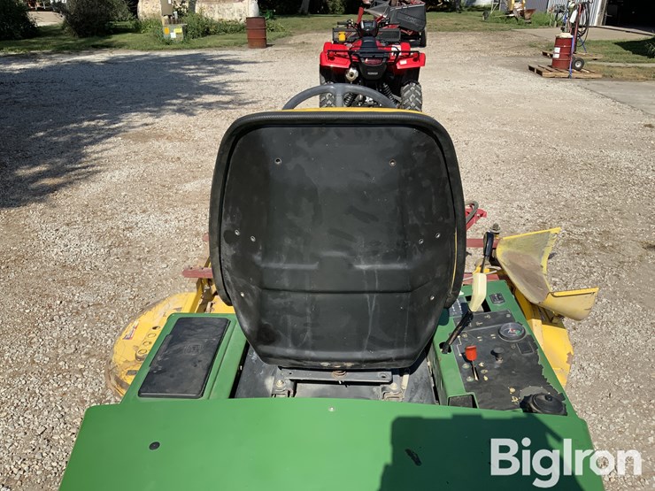 john-deere-f911-front-mount-72"-lawnmower-w/25-gal-sprayer-image-18