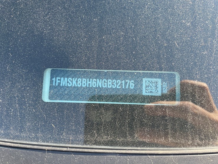 #1529-•-2021-ford-explorer-awd-suv-(has-wi-title)-image-31