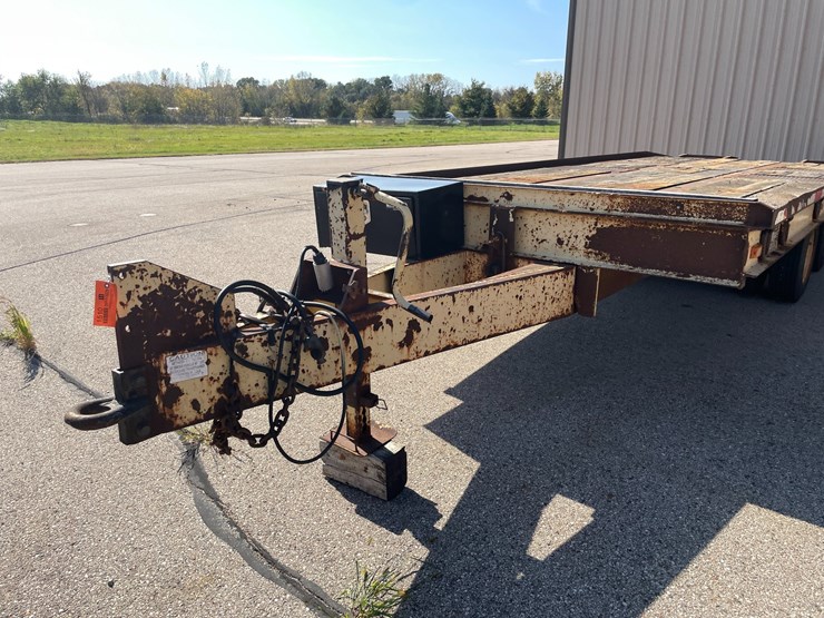 #1510-•-1992-24'-wisconsin-16-ton-tilt-bed-trailer-(has-wi-title)-image-10