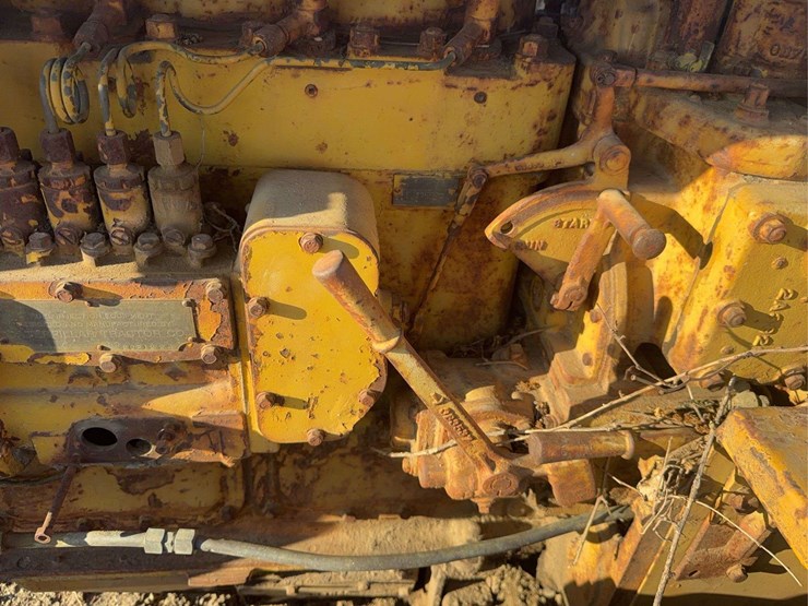 caterpillar-d2-image-18