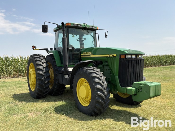 2000-john-deere-8410-mfwd-tractor-image-3