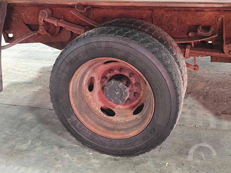 2009-ford-f550-sd-image-19