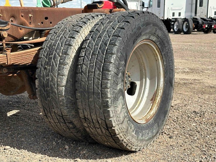 2012-ford-f350-image-19
