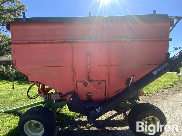 killbros-275-bu-seed-tender/gravity-wagon-w/hydraulic-auger-image-19