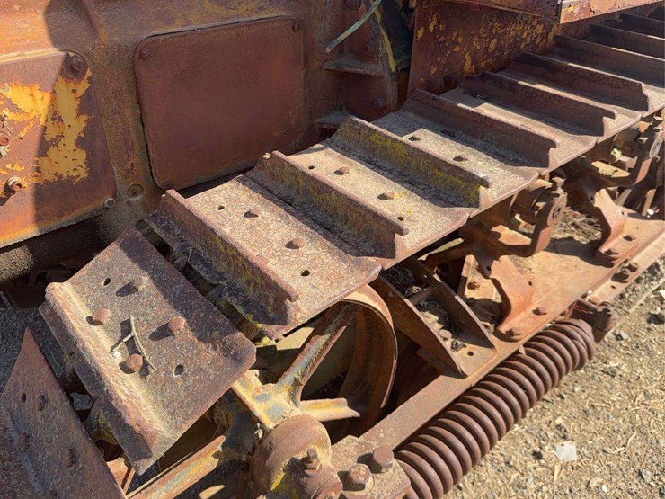 caterpillar-thirty-image-5