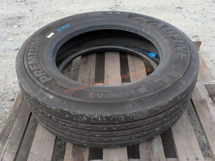 aufine-255/70r22.5-tire-image-3