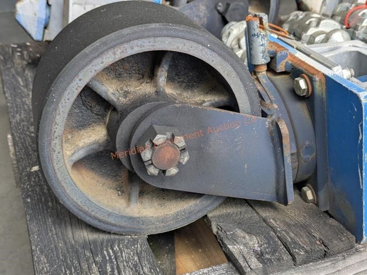 4--tandemloc-container-casters-w/-locks-image-14