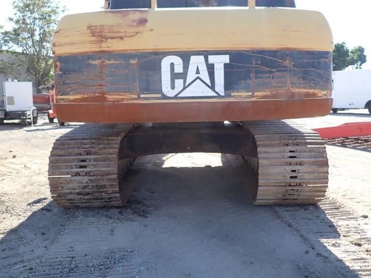 caterpillar-330c-image-10