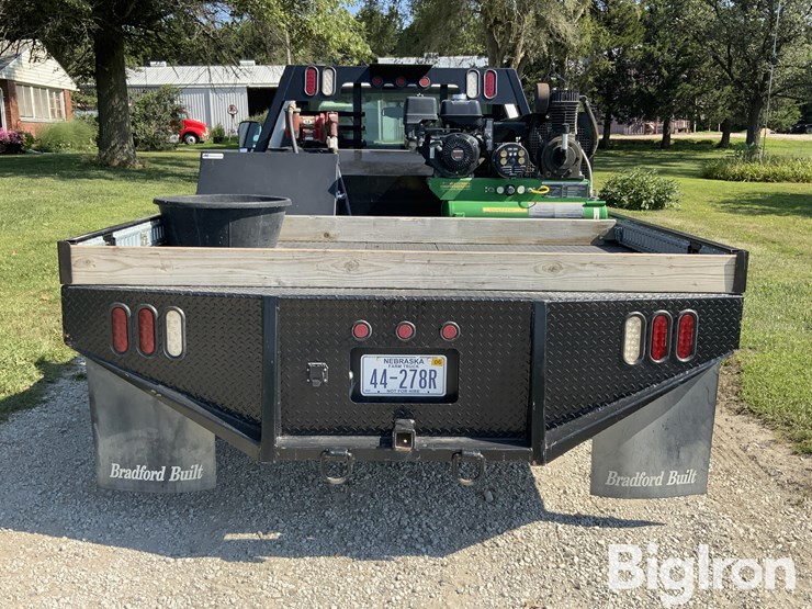 2009-chevrolet-silverado-3500-hd-4x4-flatbed-service-truck-image-6