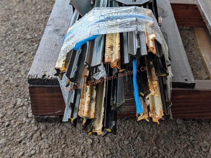~25--5'-steel-t-posts-image-7