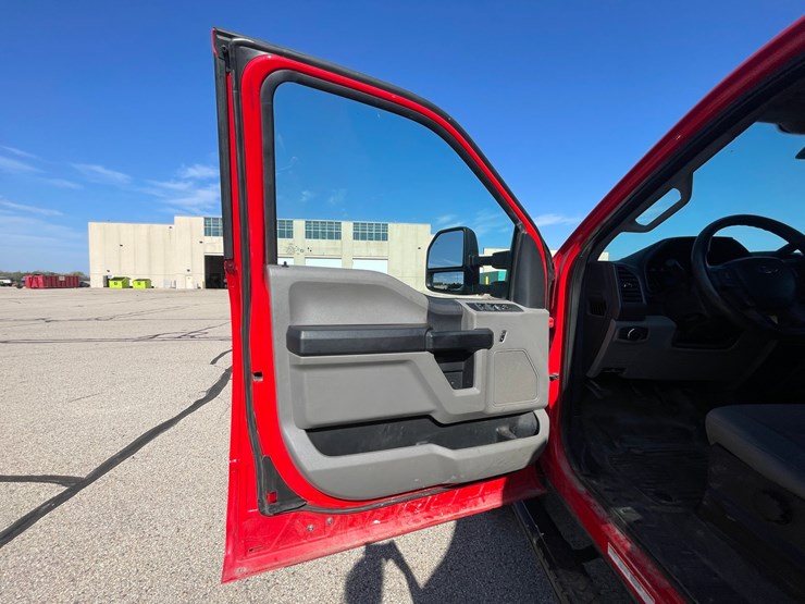 #1531-•-2020-ford-f-550-xl-mini-dump-truck-(has-wi-truck)-image-32