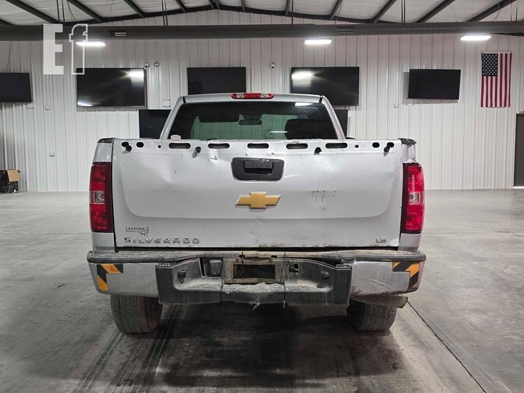 2013-chevrolet-silverado-1500-image-8
