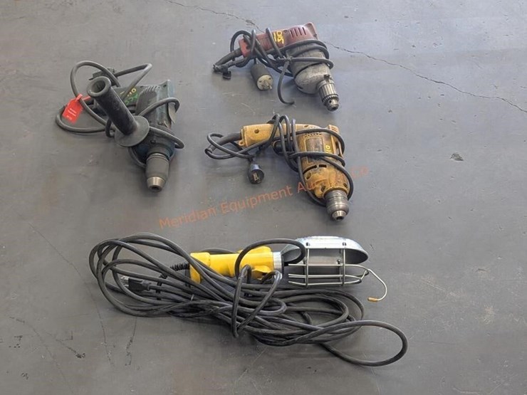 assorted-dewalt-&-milwaukee-drills-image-3