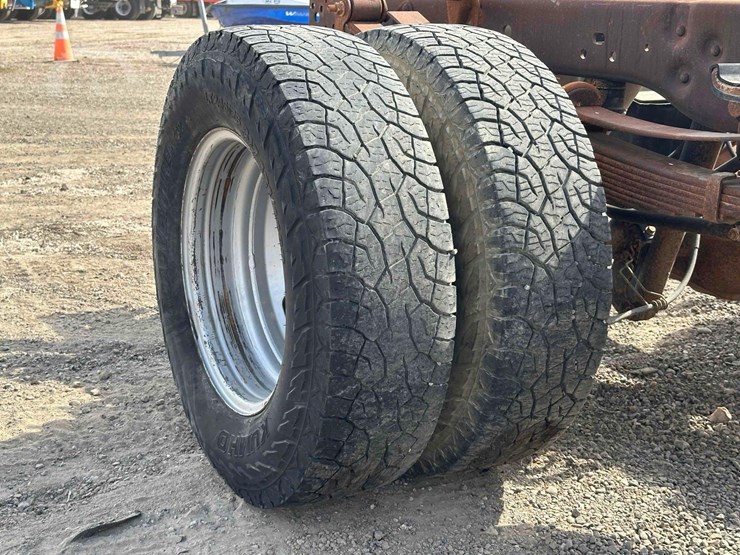 2012-ford-f350-image-16