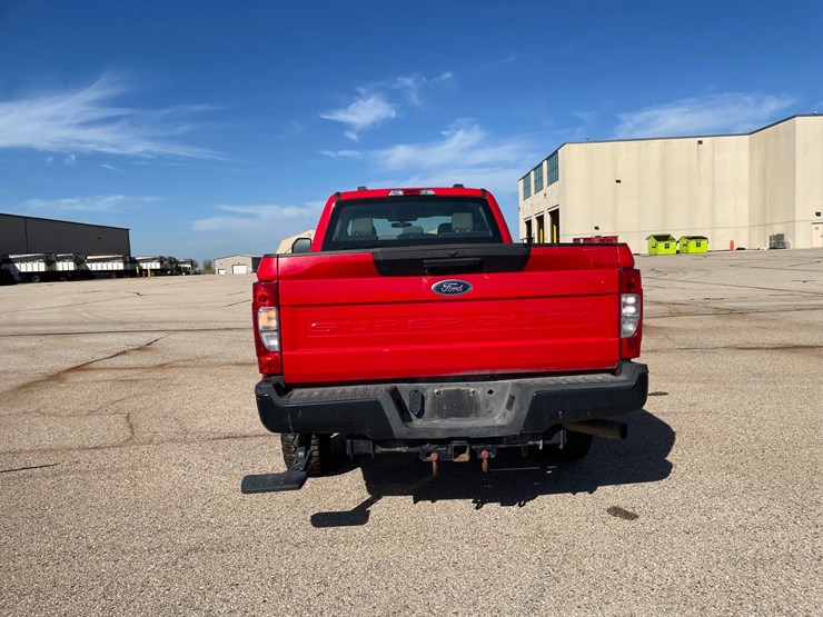 #1525-•-2021-ford-f-250-xl-pickup-truck-(has-wi-title)-image-32
