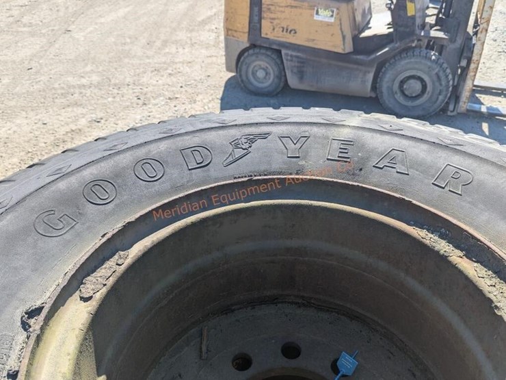 2--24-21-goodyear-rib-sand-ties-image-11