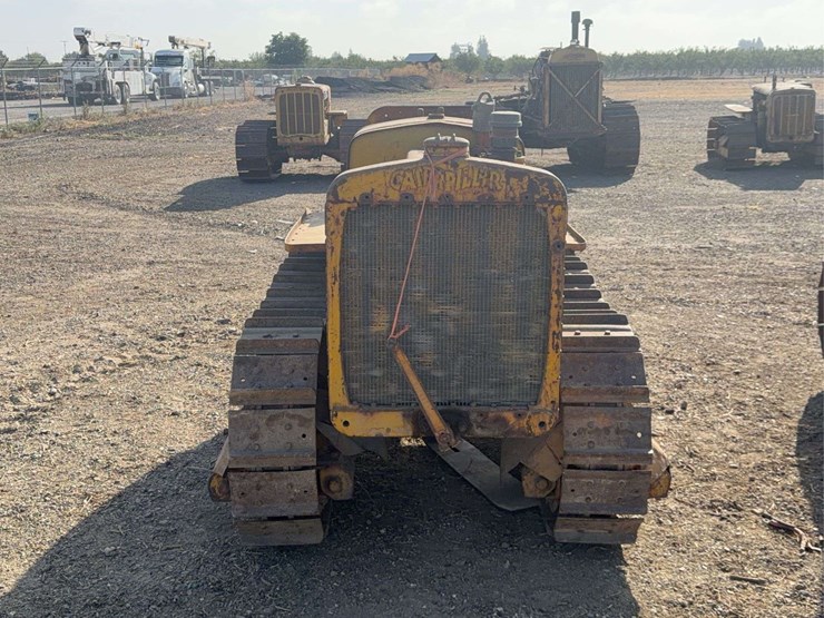 caterpillar-twenty-image-8