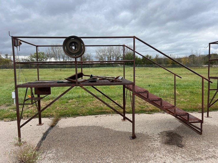 #2104-•-steel-elevated-work-platform-with-stairs-image-2