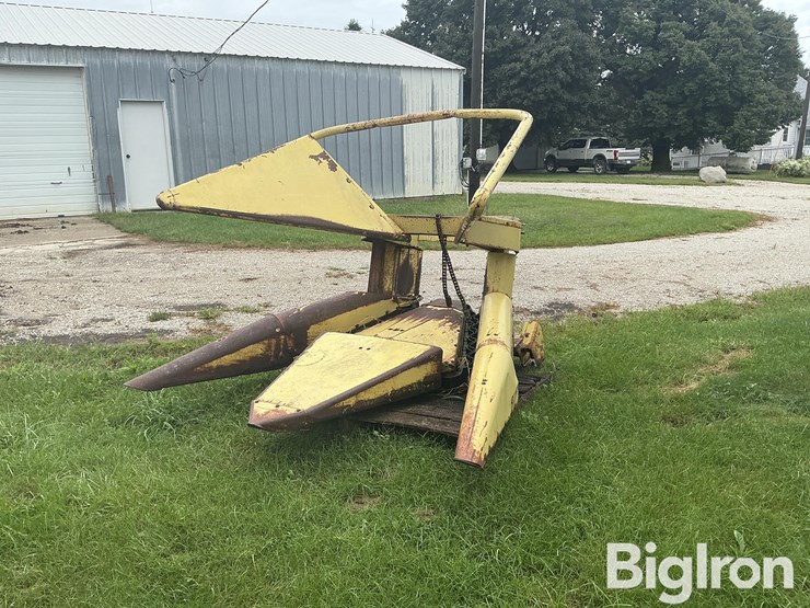 john-deere-2r-chopping-head-image-1