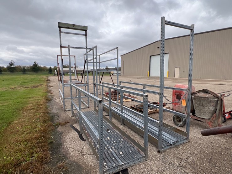 #2108-•-(2)-galvanized-steel-catwalk-platforms-image-4