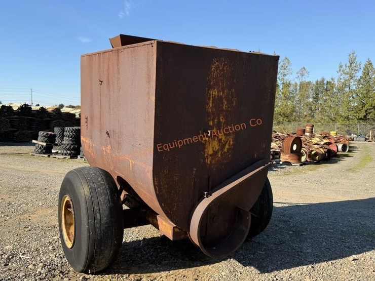 sb-manure-spreader-tank-trailer-image-7