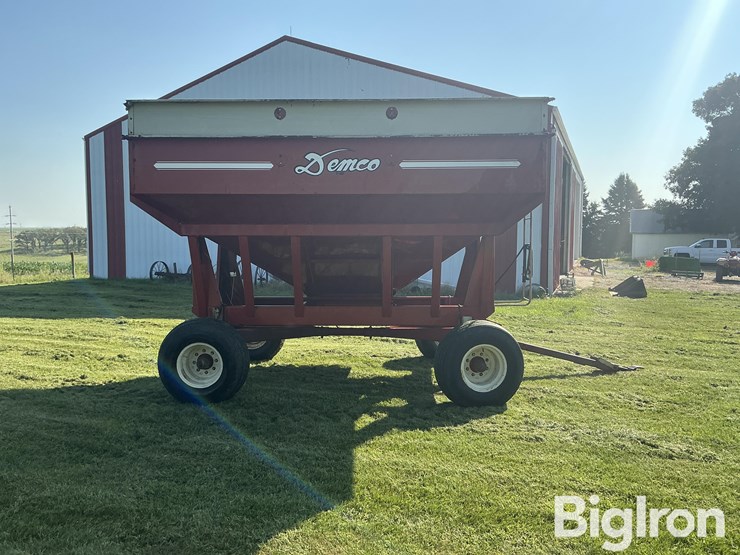 demco-gravity-wagon-image-4